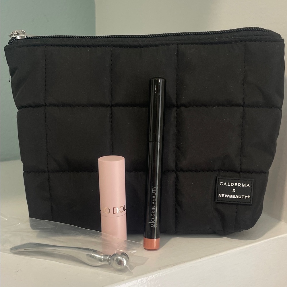 Glo Skin Beauty Lip Crayon 10 Dolls Beauty Authority lipstick